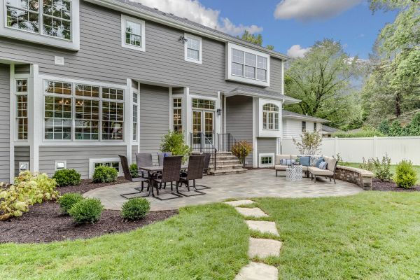 Concrete Patio Landscaping in Saint Charles