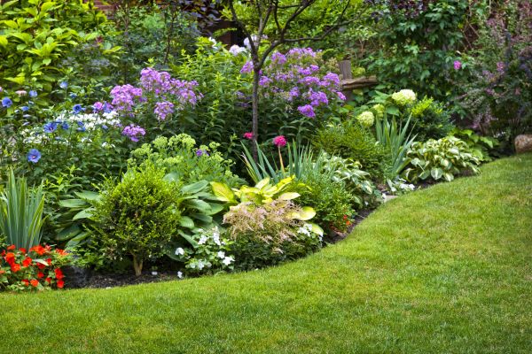 Flower Bed Service in Saint Charles
