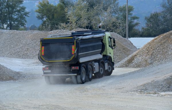 Gravel Delivery Service in Saint Charles