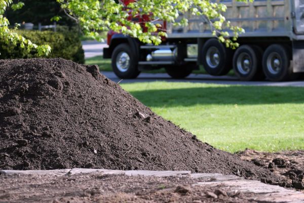 Yard Dirt Delivery in Saint Charles