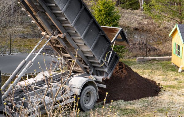 Yard Soil Delivery in Saint Charles