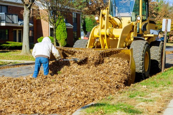 Mulch Hauling in Saint Charles