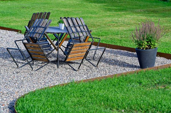 Metal Edging Installation in Saint Charles