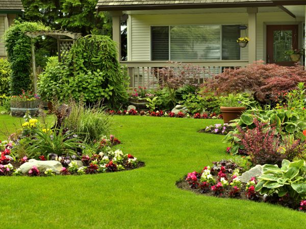Flower Garden Planting in Saint Charles