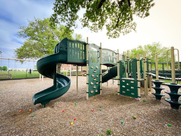 Playground Mulch Service in Saint Charles
