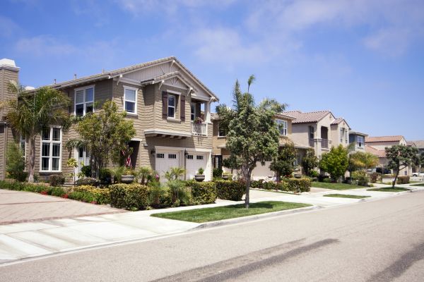 Neighborhood Landscaping in Saint Charles